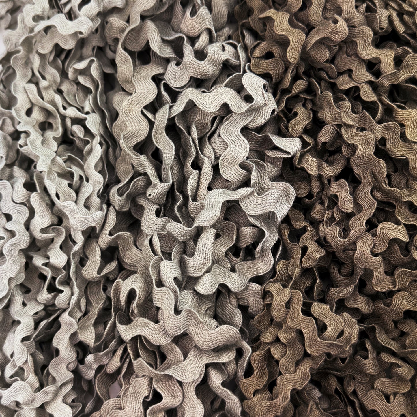 Finishing Bundle Ric Rac Gradient Driftwood