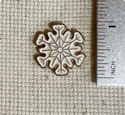 Snowflake Enamel Needle Minder
