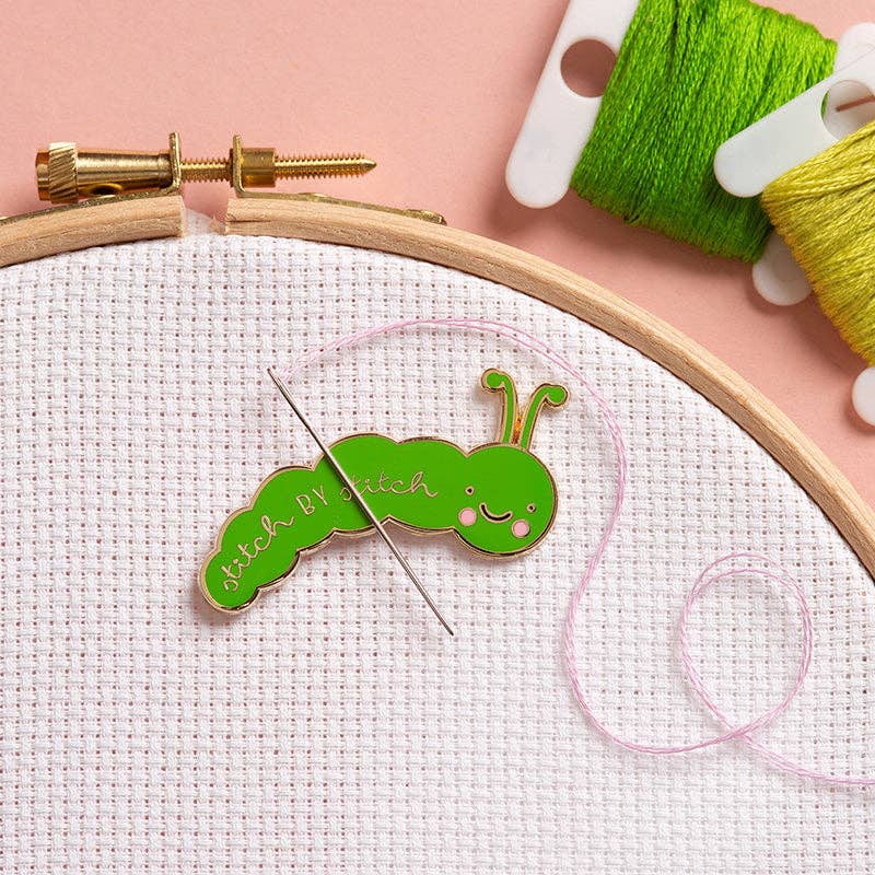 Caterpillar Needle Minder