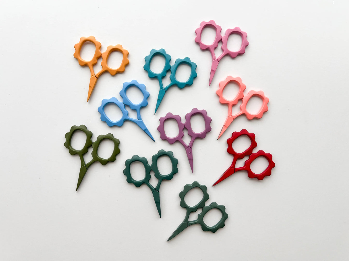 Small Flower Scissors Lake Lilac