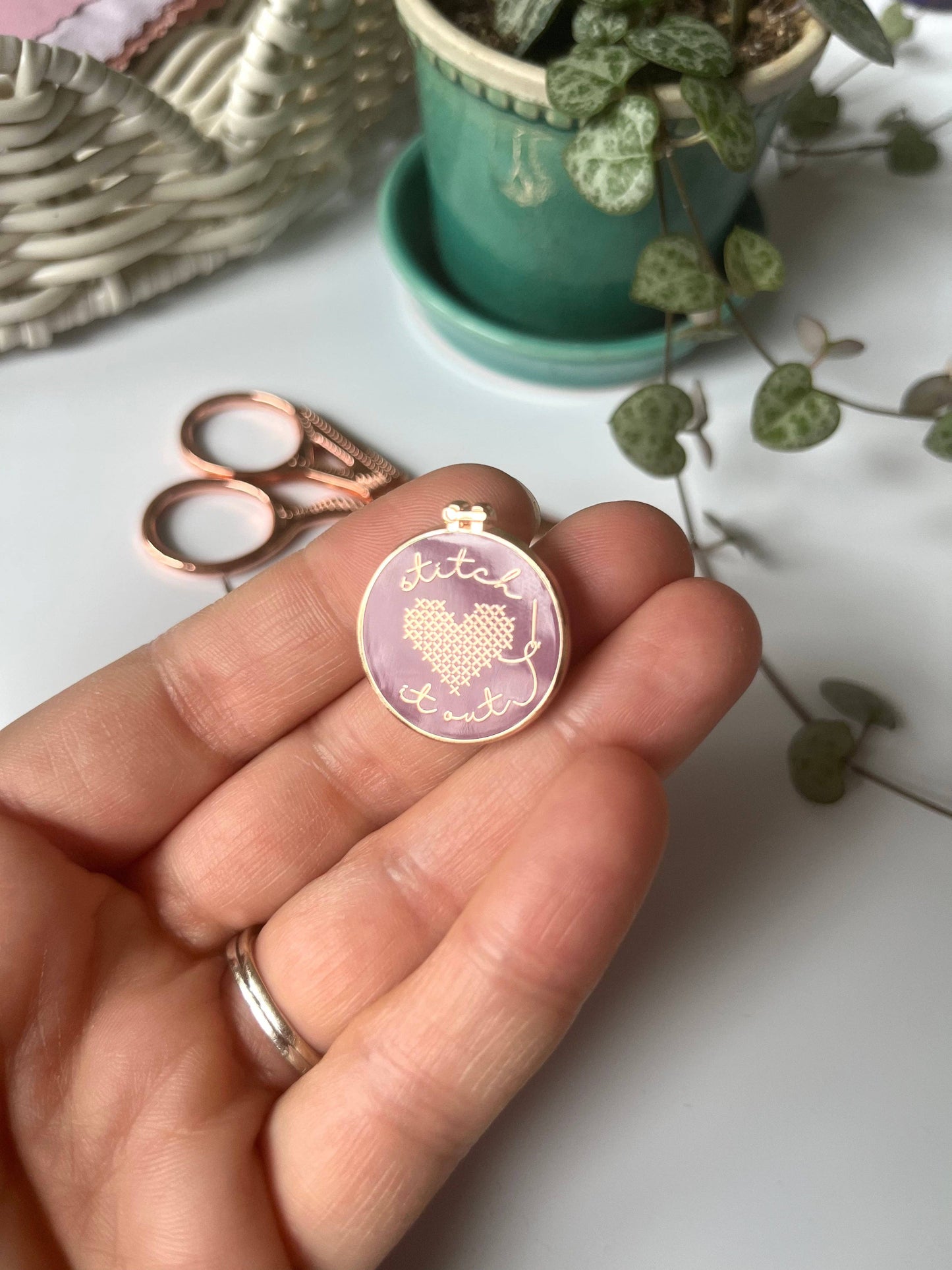 Needle Minder Rose Gold