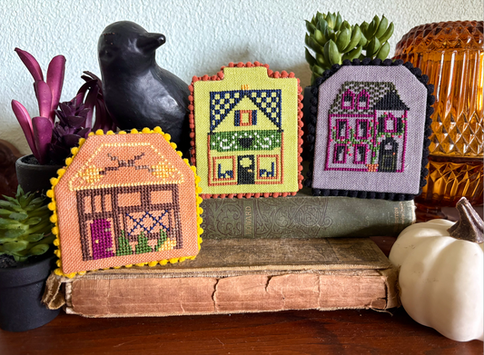 Petal Prairie Village: Halloween Pattern