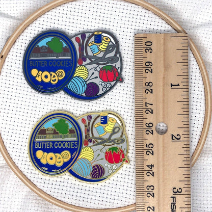 Cookie Tin Needle Minder