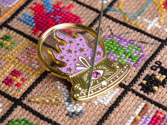 Kristallen Bol Needle Minder