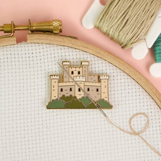 Castle Needle Minder