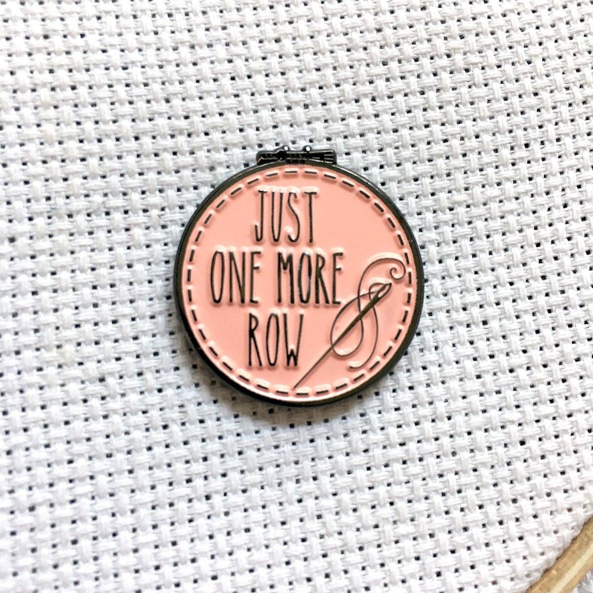Just One More Row Needle Minder