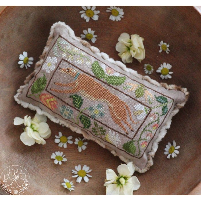 Tudor Hound Pattern