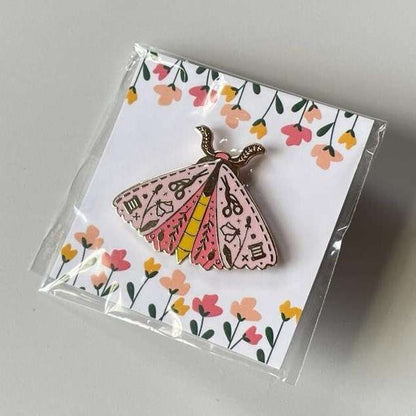 Spring Moth Needle Minder