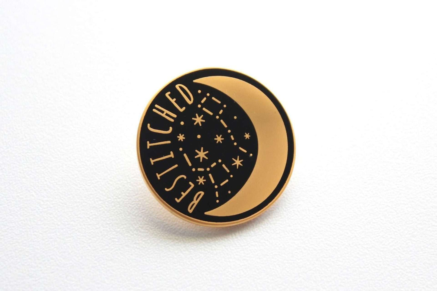 Bestitched Silver Needle Minder