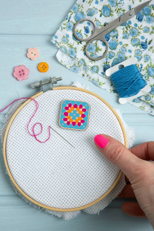Granny Square Crochet Magnetic Needle Minder