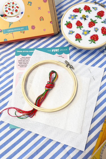Summer Strawberries Large Cross Stitch Kit