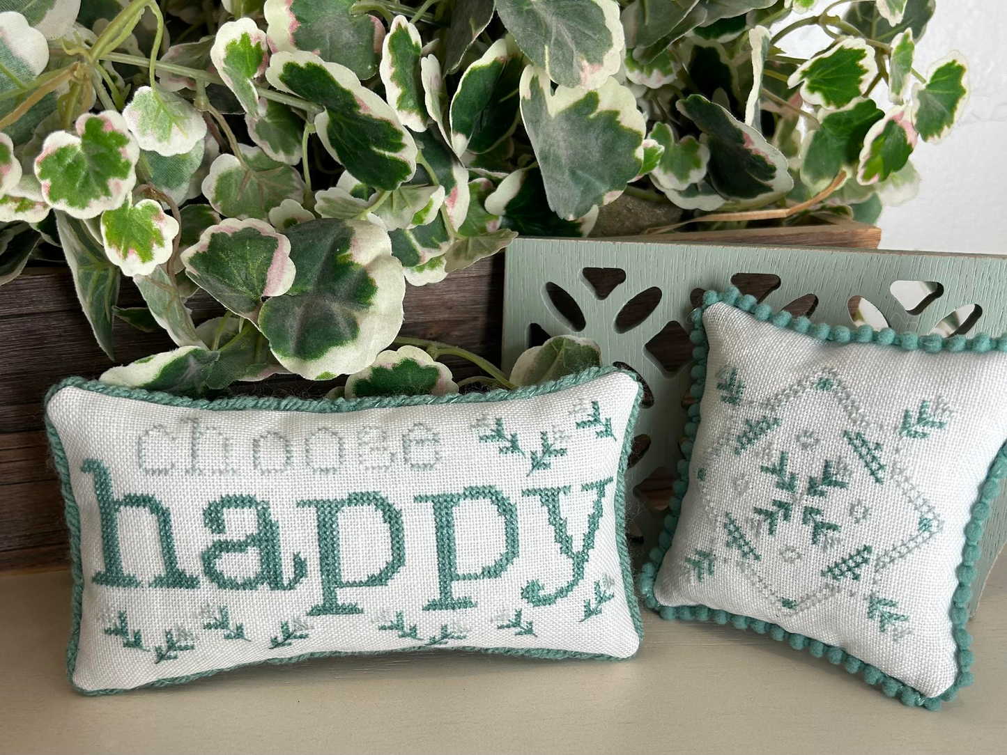 Choose Happy Pattern