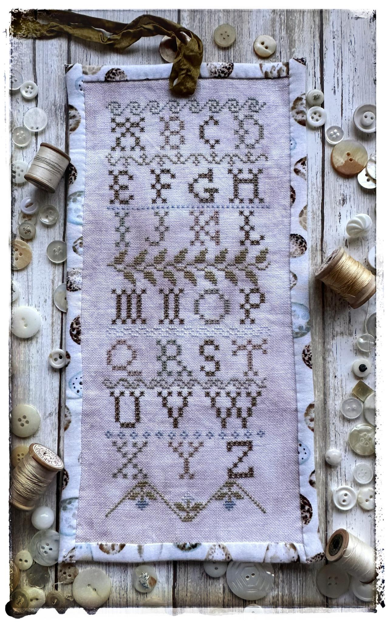Eyelet Sampler Sewing Roll Pattern