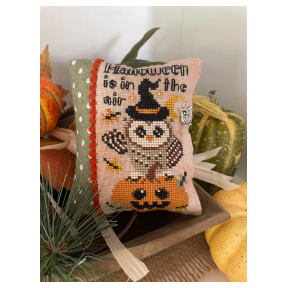 Halloween Vibes Pillow Pattern