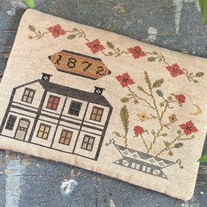 Autumn Moon Farmhouse Pattern