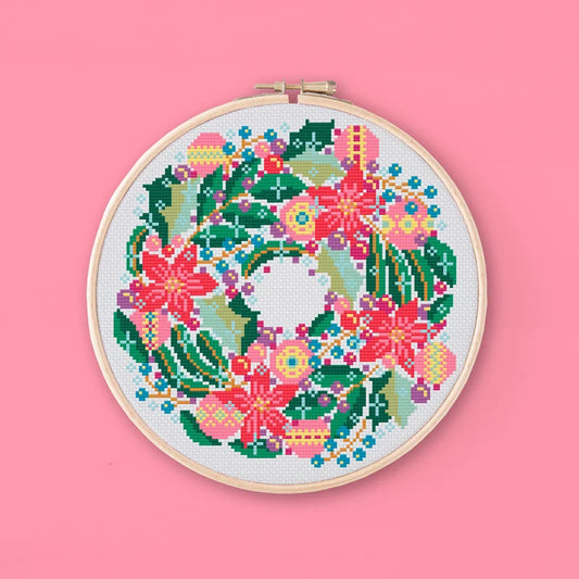 Vintage Christmas Wreath Pattern