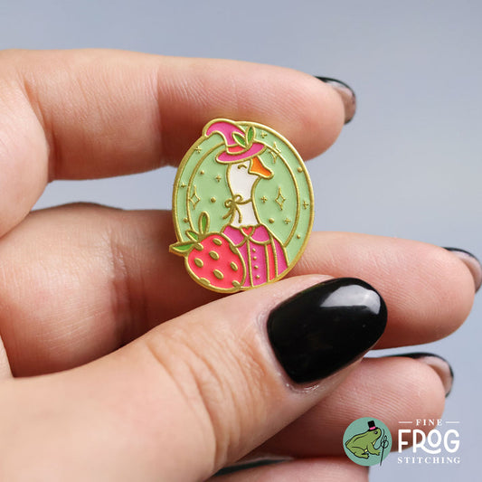 Strawberry Goose Witch Needleminder