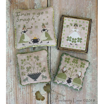 Little Shamrocks Pattern