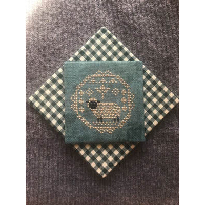 Quirky Quaker 8 - Sheep Pattern