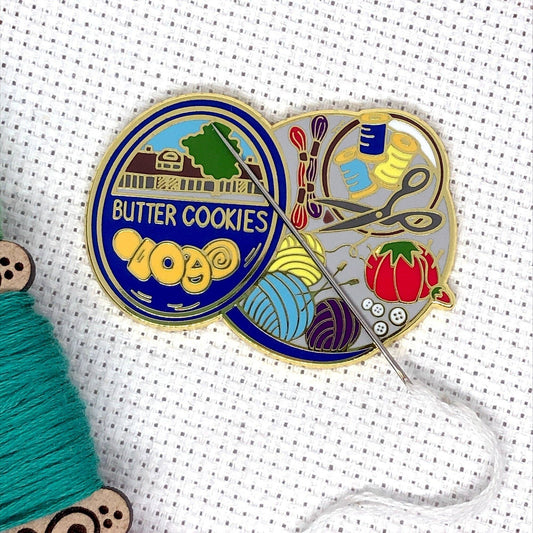 Cookie Tin Needle Minder
