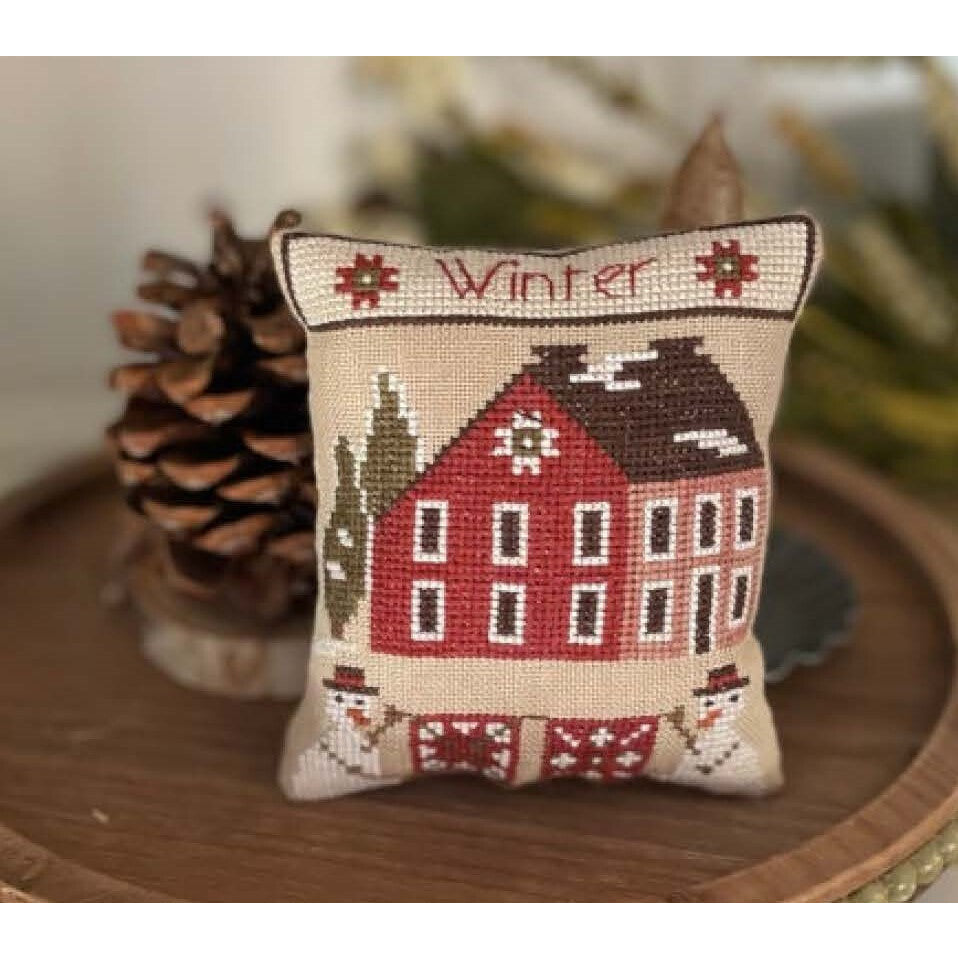 Seasonal Saltbox House Winter Pattern