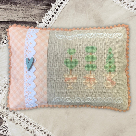 Topiary Trio Pattern